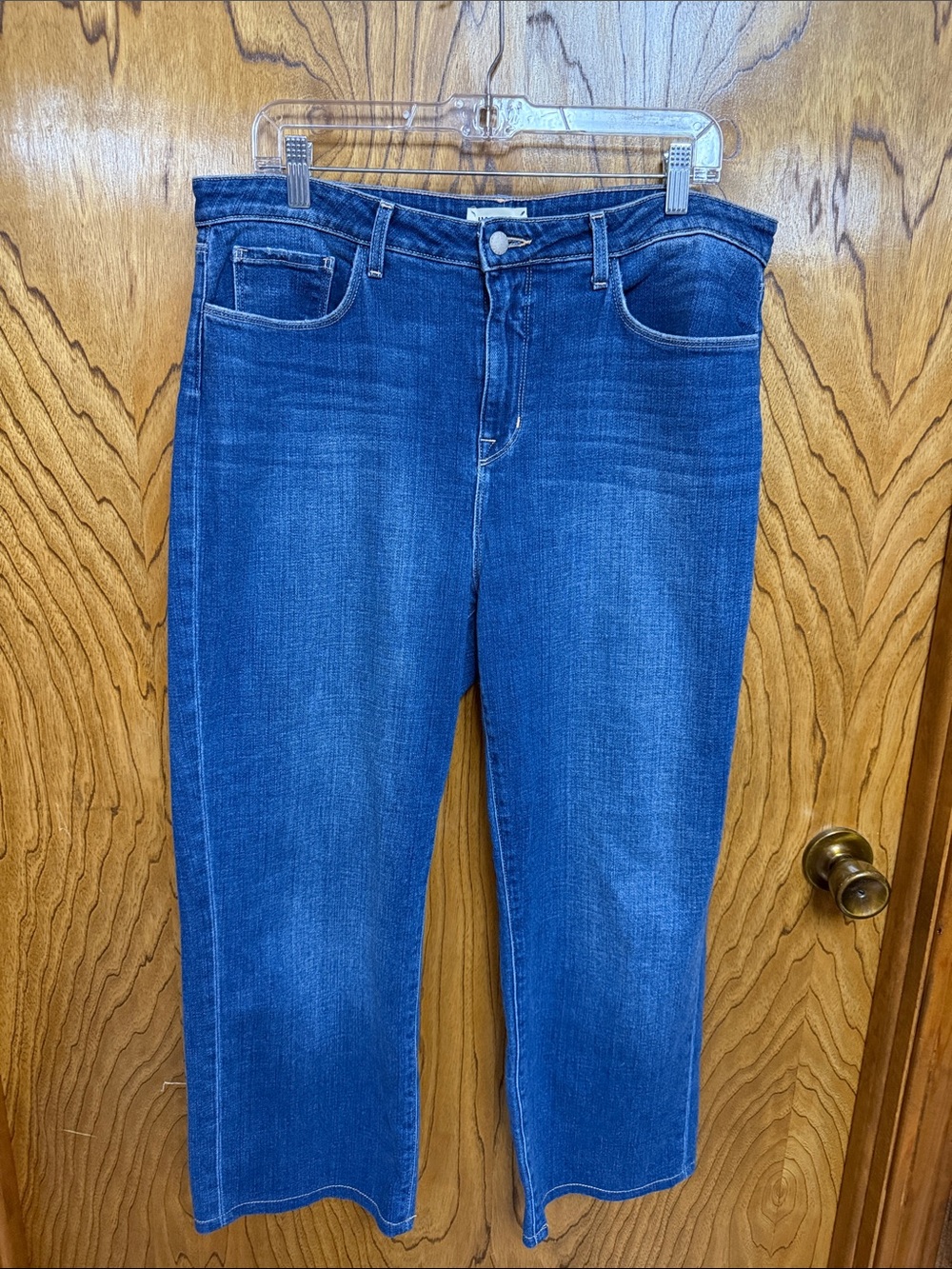 L’AGENCE size 33. Excellent condition.